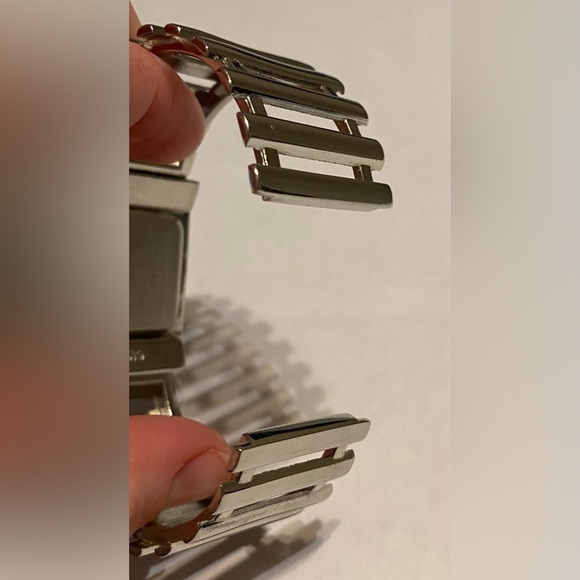 Style&Co women's watch. Square face with jeweled bevel edge. SC1230, L336 - Picture 4 of 5